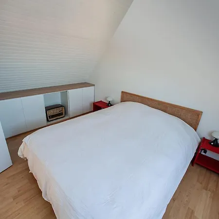 House With South-facing Terrace Holiday home *