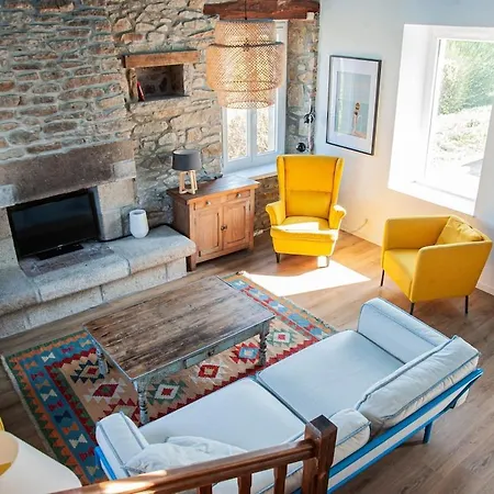House With South-facing Terrace Holiday home Pleumeur-Bodou